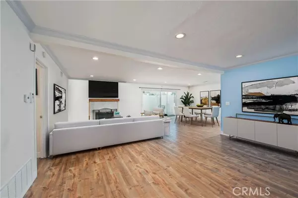 Granada Hills (los Angeles), CA 91344,16420 Flanders Street