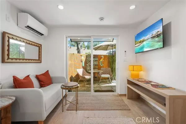 Los Angeles, CA 90068,2258 Helios Drive