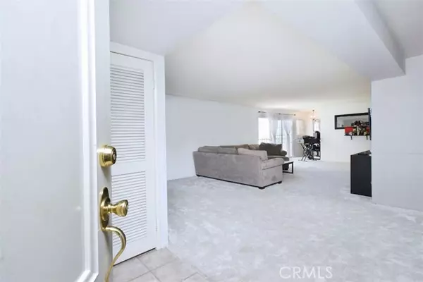 Sherman Oaks, CA 91423,5050 Coldwater Canyon Avenue #306