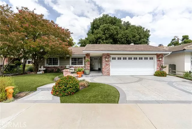 Newhall (santa Clarita), CA 91321,23543 Heather Knolls Place