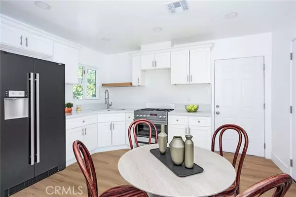 Bakersfield, CA 93309,613 Middlefield Street