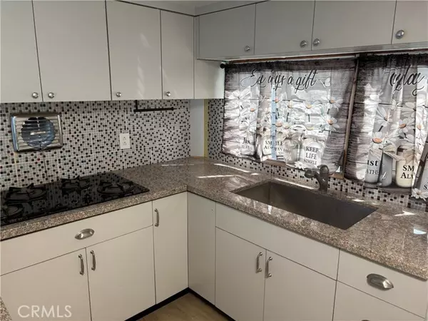 Sunland (los Angeles), CA 91040,10799 sherman grove