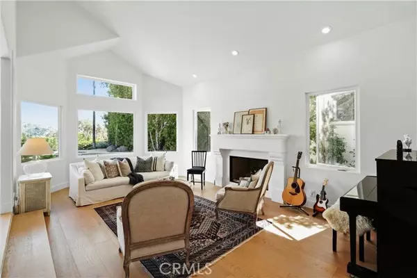 Calabasas, CA 91302,3622 Reina Court