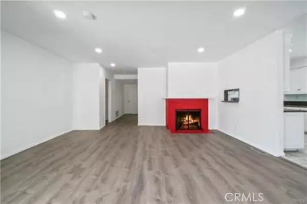 Reseda (los Angeles), CA 91335,7958 Tampa Ave