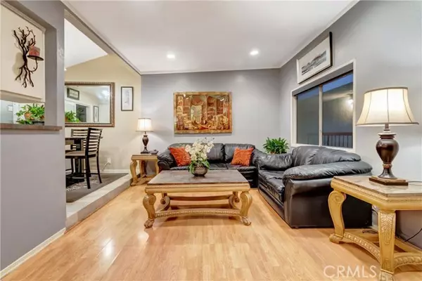 Glendale, CA 91205,1523 E Windsor #208A