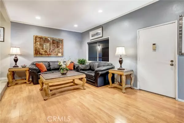 Glendale, CA 91205,1523 E Windsor #208A