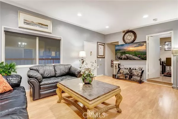 Glendale, CA 91205,1523 E Windsor #208A