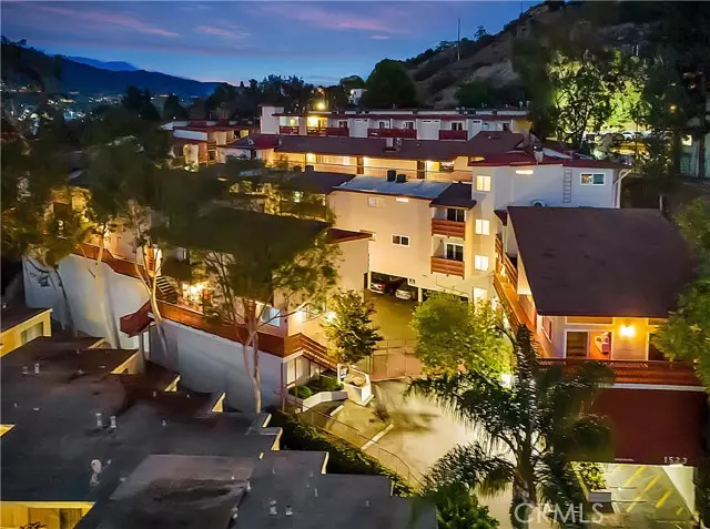 Glendale, CA 91205,1523 E Windsor #208A