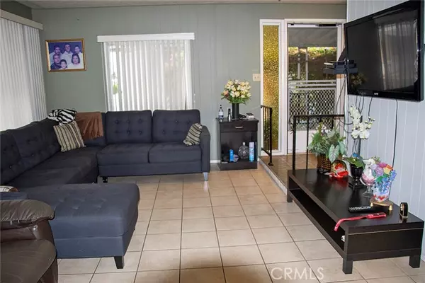 Canoga Park (los Angeles), CA 91304,8811 Canoga Avenue #340