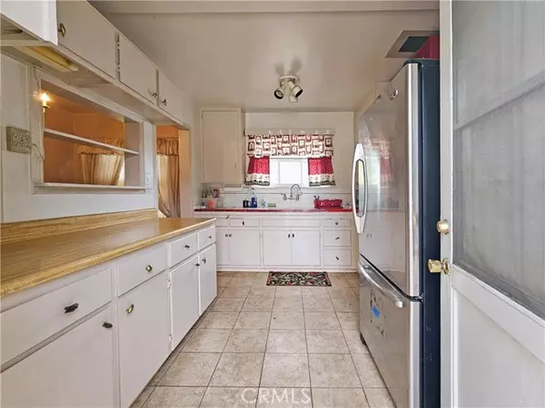 Burbank, CA 91505,1834 N Maple