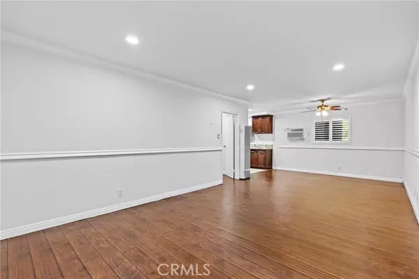 6335 Whitsett Ave #20, Los Angeles, CA 91606