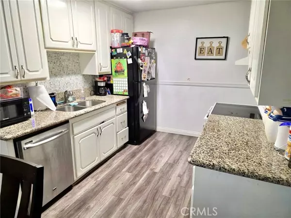 Diamond Bar, CA 91765,23659 Golden Springs Drive #3F