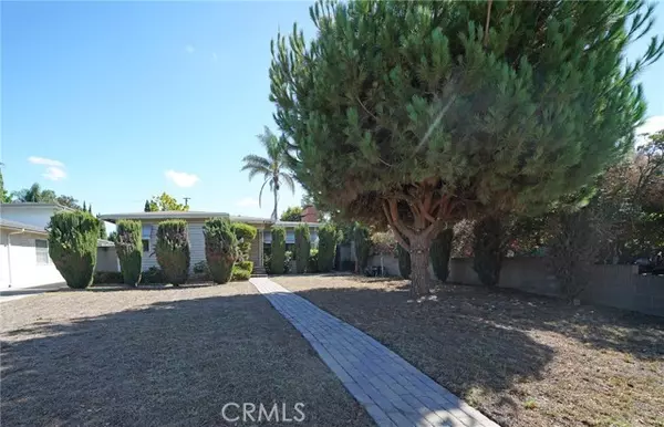 3738 Pacific, Long Beach, CA 90807