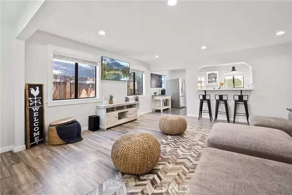 Newhall (santa Clarita), CA 91321,25242 De Wolfe Rd