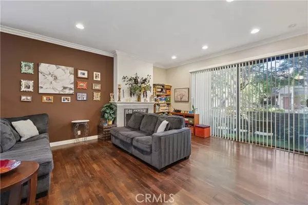 Woodland Hills (los Angeles), CA 91367,21900 Marylee #281