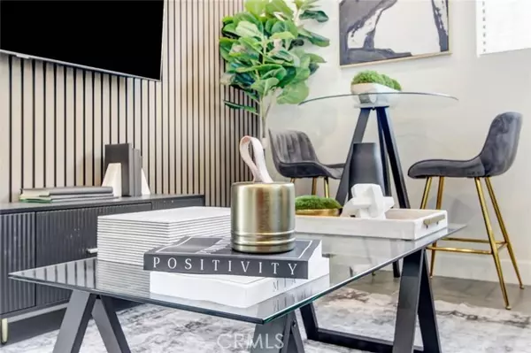 Sun Valley (los Angeles), CA 91352,11145 Strathern Street