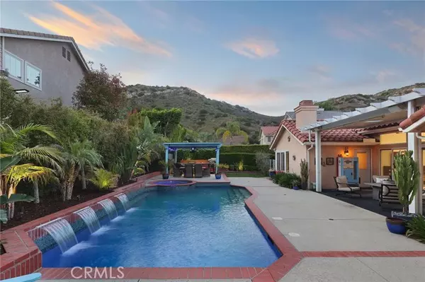 West Hills (los Angeles), CA 91304,24632 Stagg Street