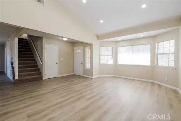 Lancaster, CA 93535,855 E Avenue J9