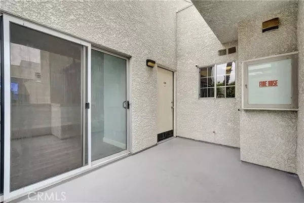 Winnetka (los Angeles), CA 91306,20155 Keswick Street #209