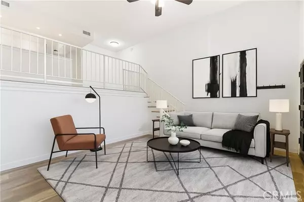 23401 Park Sorrento #51, Calabasas, CA 91302
