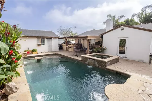 Arleta (los Angeles), CA 91331,13021 Crowley Street