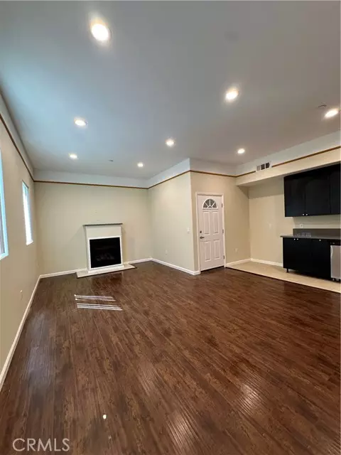 Sherman Oaks, CA 91401,14233 Tiara Street #3