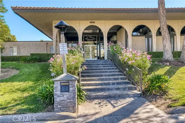 Newhall (santa Clarita), CA 91321,25224 Avenida Dorena