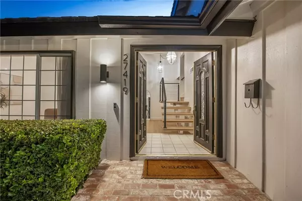 Canyon Country (santa Clarita), CA 91351,27419 Fairport Avenue