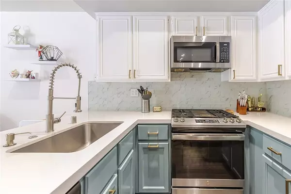 Canoga Park (los Angeles), CA 91303,6825 Alabama Avenue #111