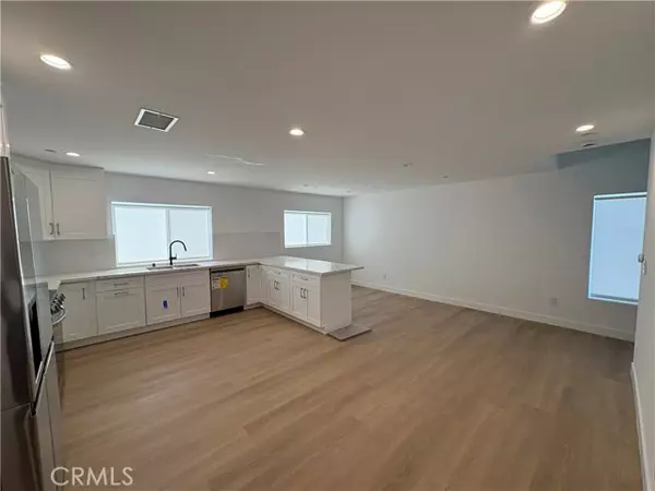 Van Nuys (los Angeles), CA 91401,14165 Calvert Street