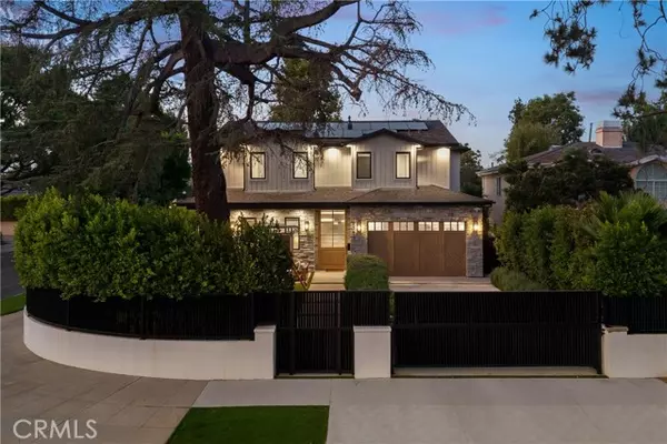 13627 Chandler Boulevard, Sherman Oaks, CA 91401