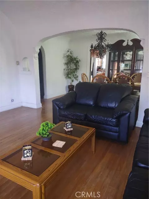 Los Angeles, CA 90047,1449 W 81st Street