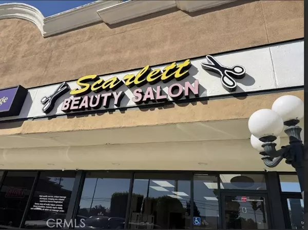 16935 Vanowen, Los Angeles, CA 91406