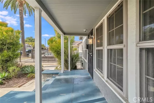 Los Angeles, CA 90044,747 W 99th