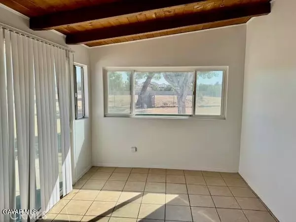 Palmdale, CA 93551,39834 W 16th