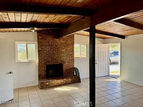 Palmdale, CA 93551,39834 W 16th