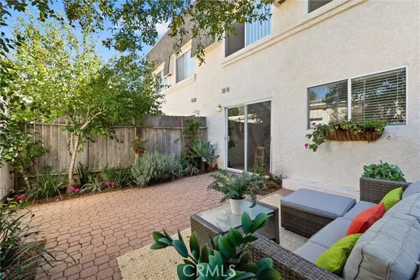 Reseda (los Angeles), CA 91335,19041 Hamlin #5