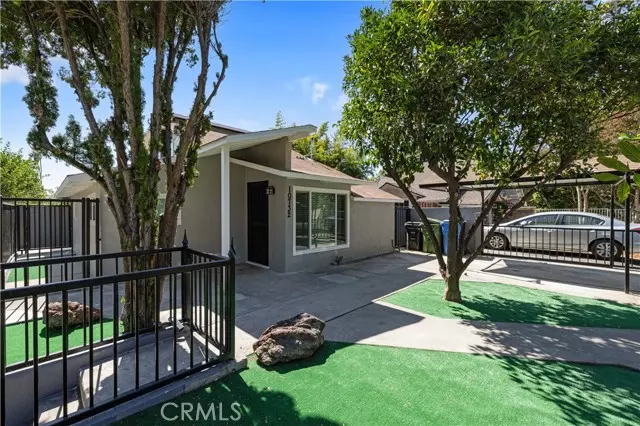 North Hollywood (los Angeles), CA 91601,10732 Hatteras Street