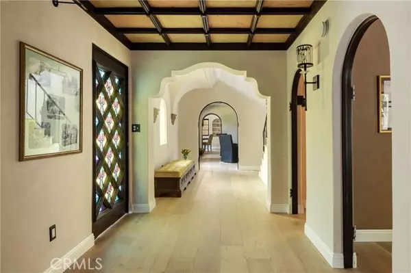 Hollywood (los Angeles), CA 90068,1851 Outpost Drive