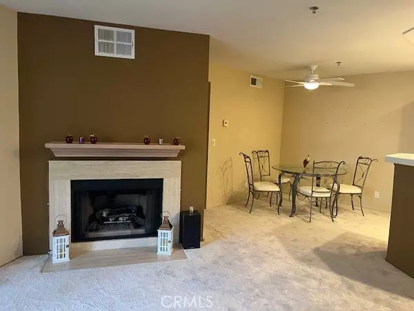 Oak Park, CA 91377,5837 Oak Bend Ln #311