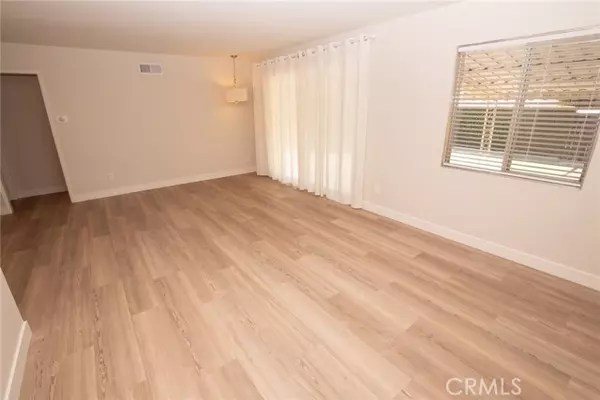 Arleta (los Angeles), CA 91331,12819 Ottoman