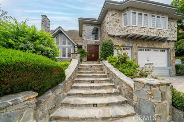 West Hills (los Angeles), CA 91307,24784 Wooded Vista
