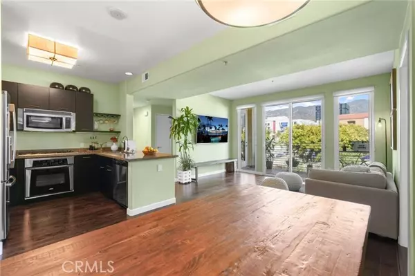 Burbank, CA 91502,250 N First Street #436