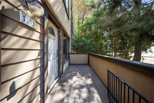Sylmar (los Angeles), CA 91342,11300 FOOTHILL BLVD #30