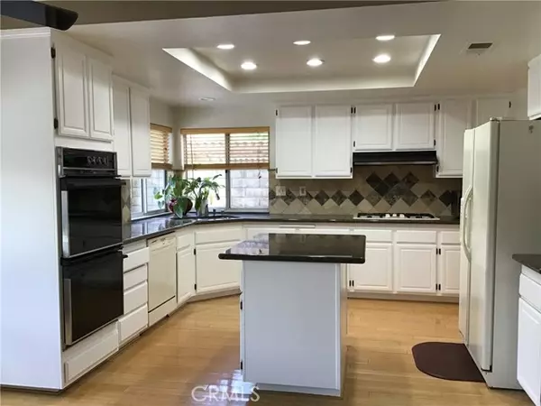 Saugus (santa Clarita), CA 91390,20111 Cavern Court