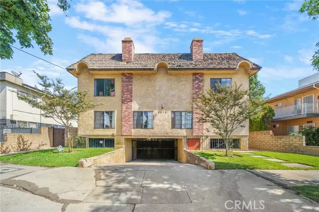 Valley Village, CA 91607,5916 Whitsett AVE #2