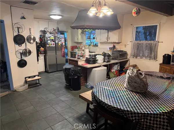 North Hills (los Angeles), CA 91343,9407 Collett