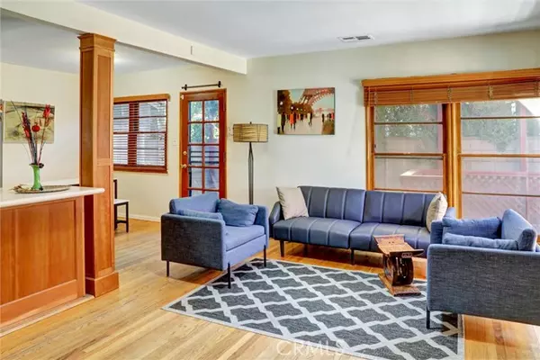 Sherman Oaks, CA 91411,15123 Killion Street