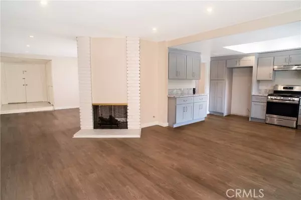 Winnetka (los Angeles), CA 91306,8556 Kelvin Avenue