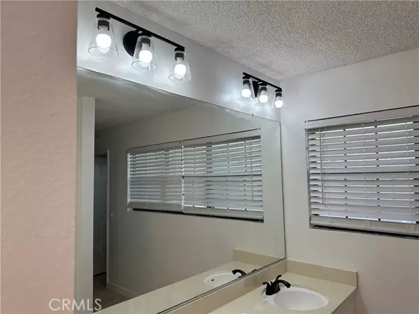 Lancaster, CA 93534,42801 15th